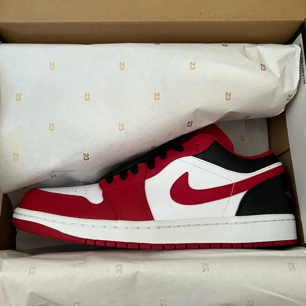 Air Jordan 1 Low. White, Black, Gym Red. Size 9. - Picture 11 of 12